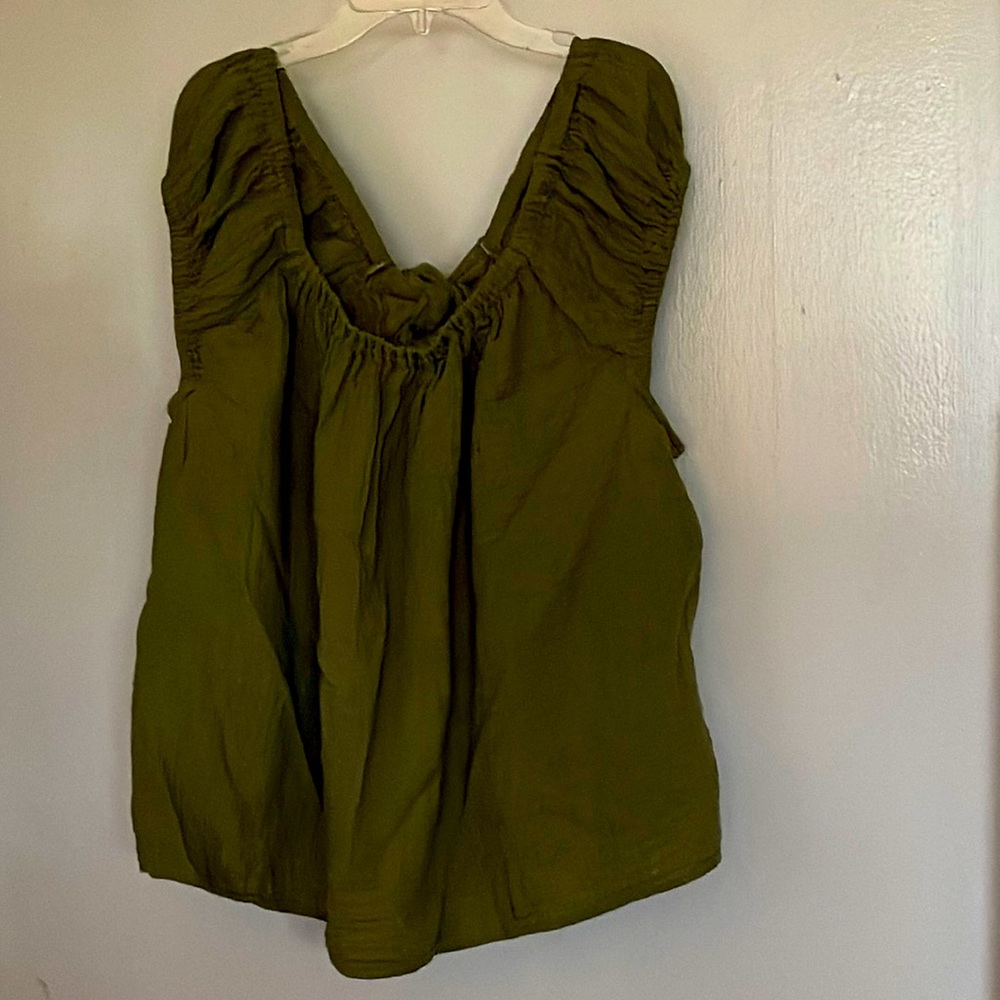 Cute sage green summer top tie back